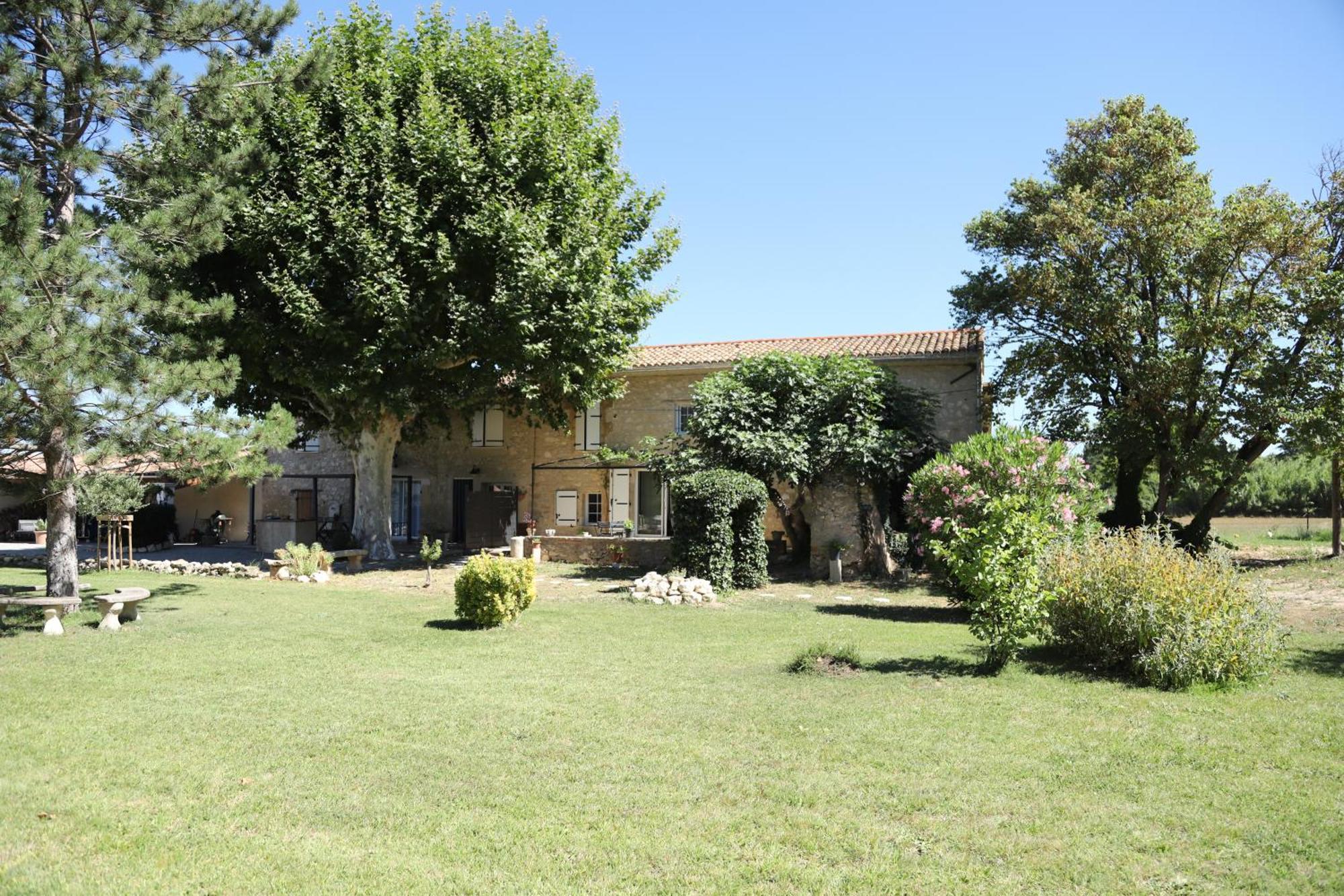 شقة La Bastide Au Coeur De La Provence بيرتويس المظهر الخارجي الصورة